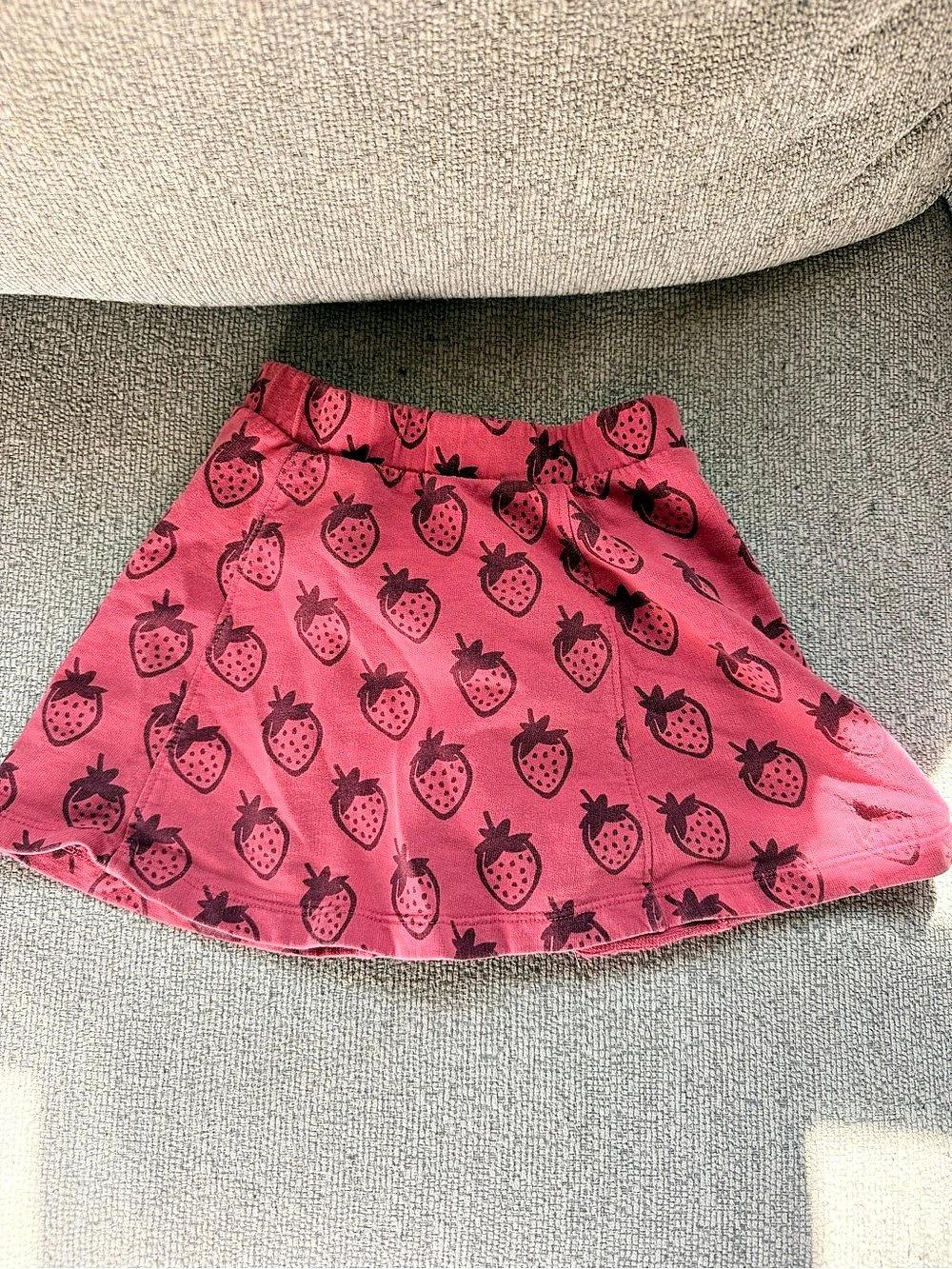 Tea Collection Girls Strawberry Print Skirt Size 4
